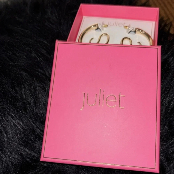 Juliet gold tone Unique Chunky Swirl Hoops New - Picture 6 of 10